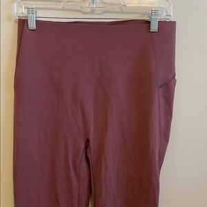 NWOT Spanx Burgandy Cropped Leggings
